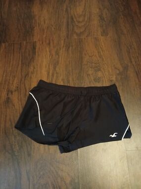 Women's Hollister Black & White Athletic Shorts With Elastic Wasit, Drawstring